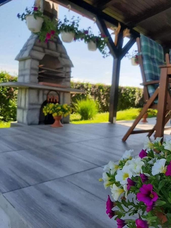 Вілла Ruralna Kuca Za Odmor Viktorija Caglin Екстер'єр фото
